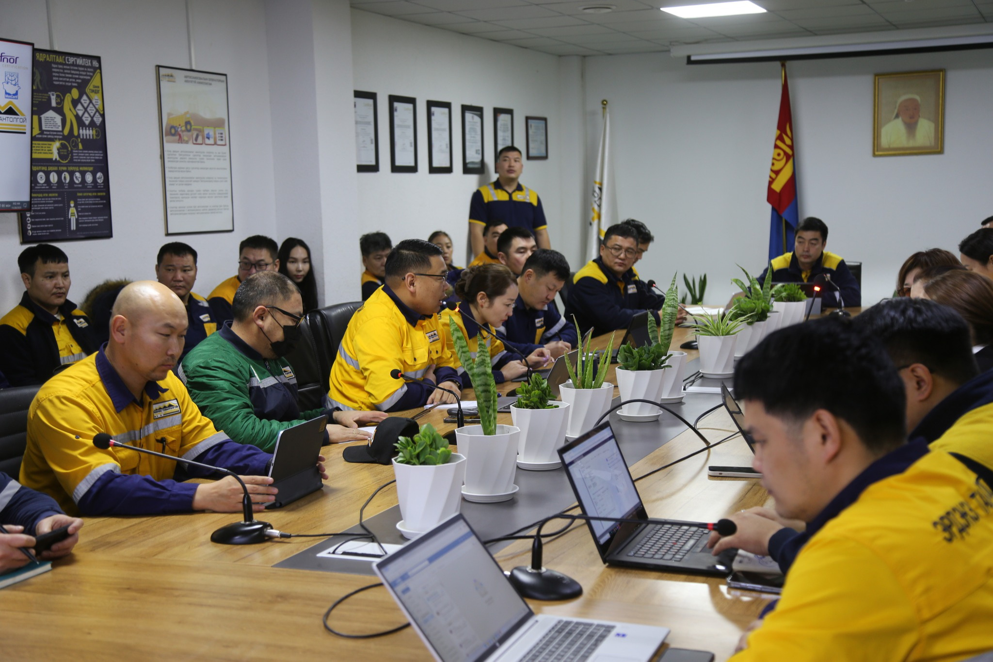 “Эрдэнэс Тавантолгой” ХК нэгдсэн менежментийн тогтолцооны стандартын давтан II баталгаажуулалтын хөндлөнгийн аудит эхэллээ